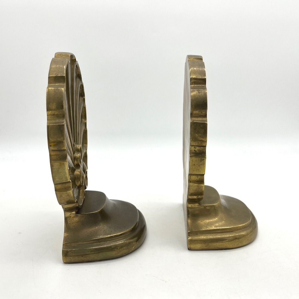 Vintage Solid Brass Scallop Shell Bookends Pair Gold Coastal Decor 5.5 Inch - Picture 4 of 9